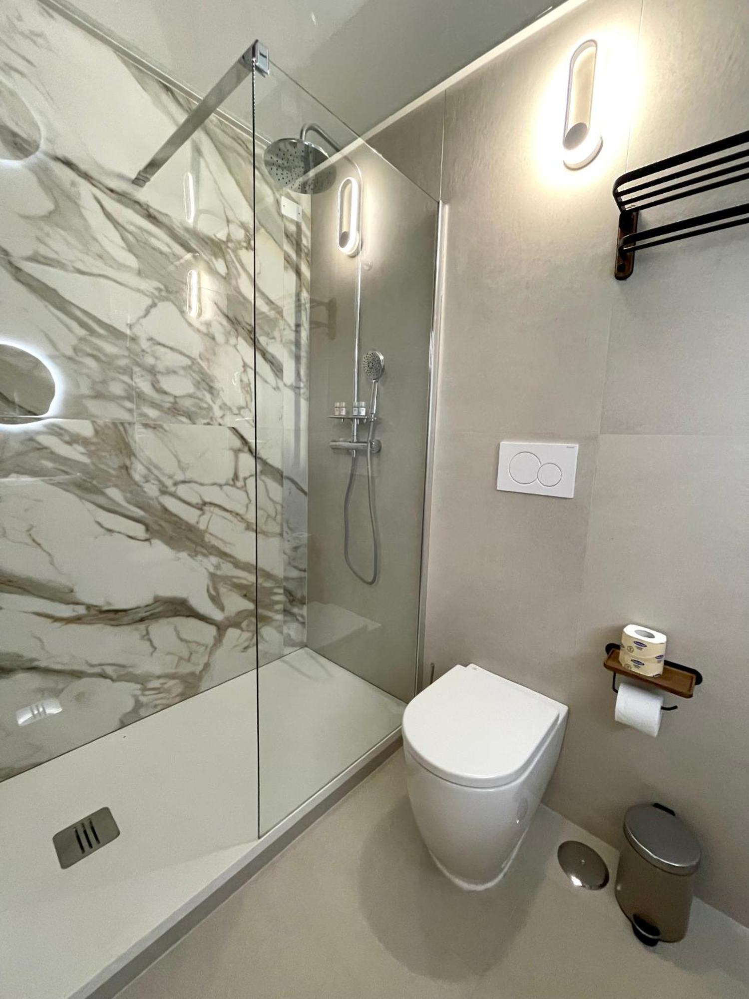 May Home Guest House Рим Екстериор снимка