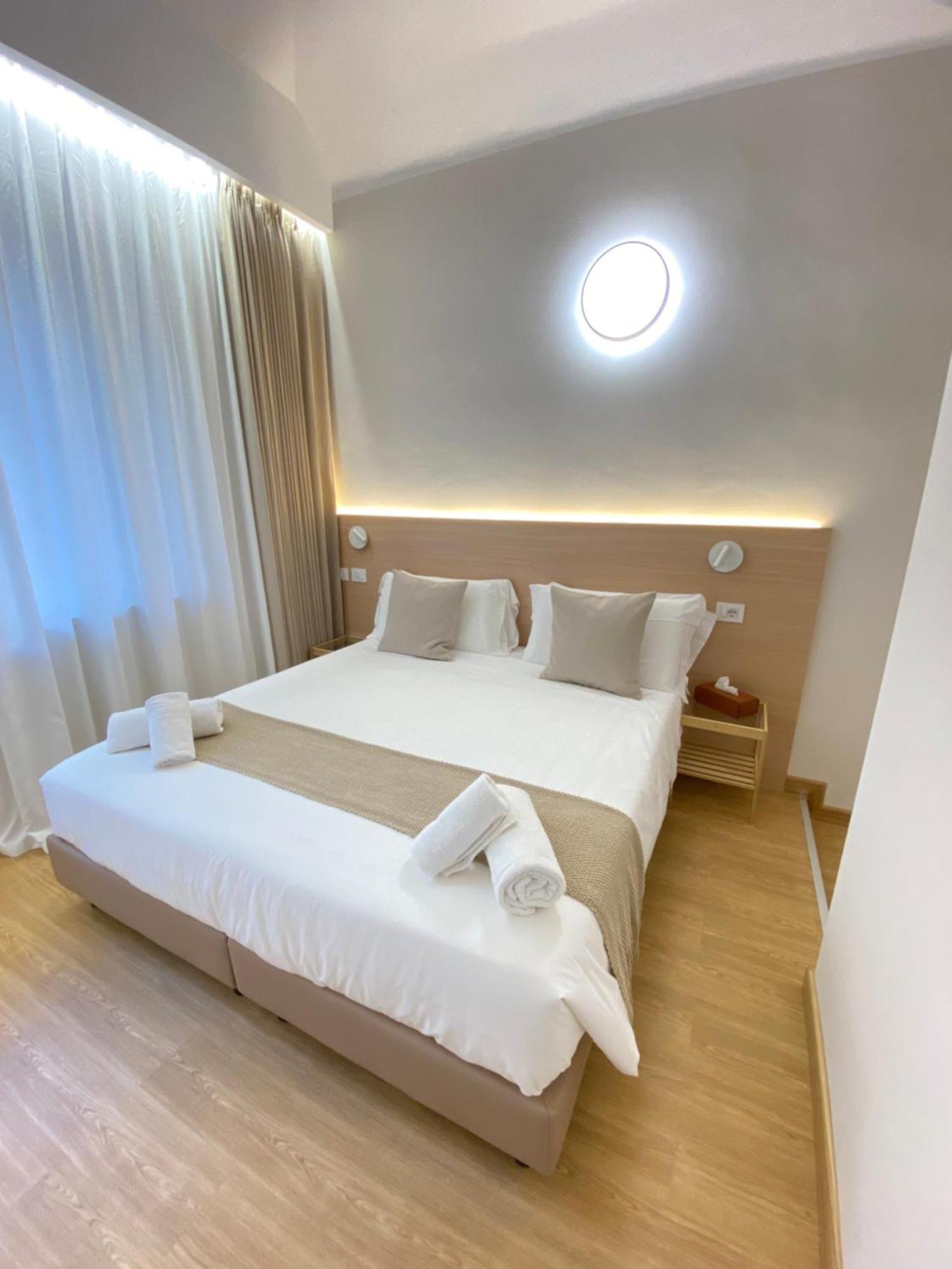May Home Guest House Рим Екстериор снимка